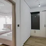 Ledjo Flats