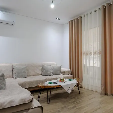 Apartment Ledjo Flats Sarandë