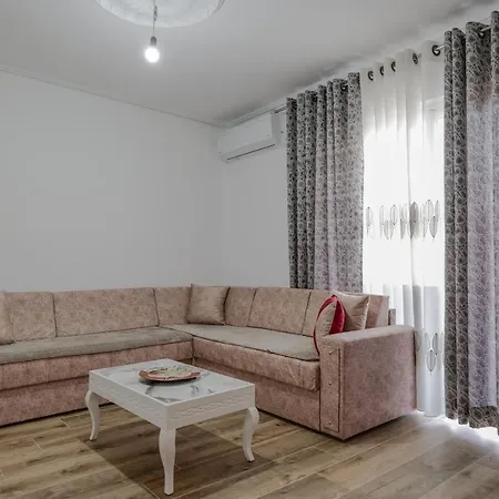 Ledjo Flats * Sarandë
