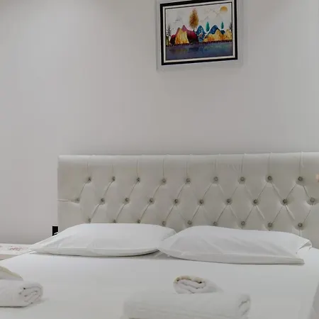Ledjo Flats Apartment